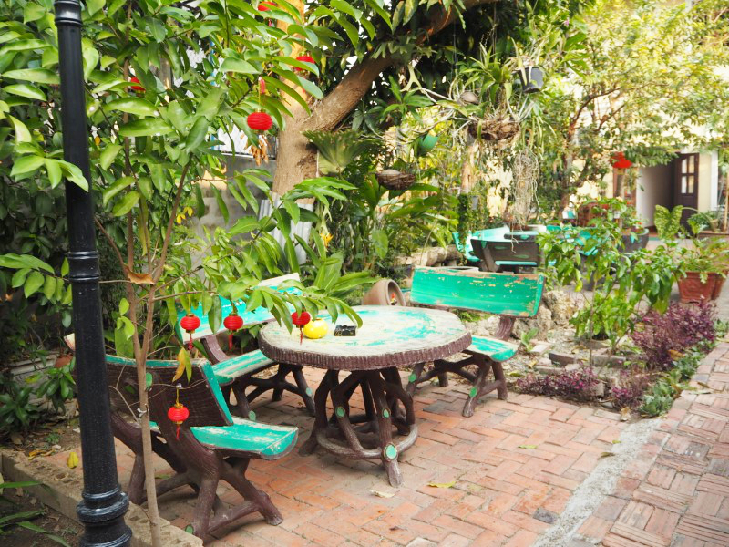 Chaliya Boutique Garden　ホテル敷地内の庭園（昼）