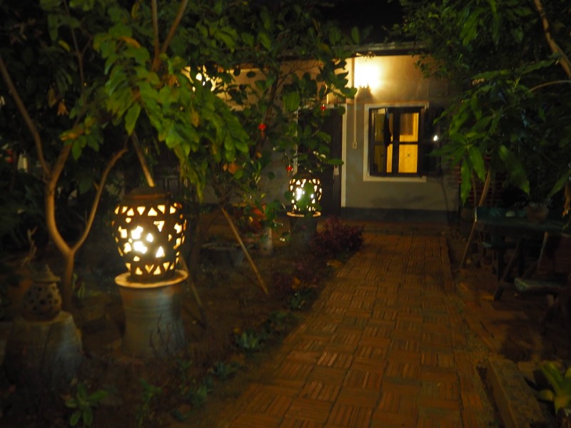Chaliya Boutique Garden　　庭園の夜