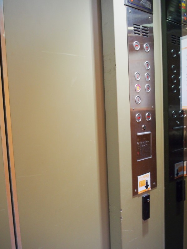 O House Hotel 橙屋商旅 のエレベーター