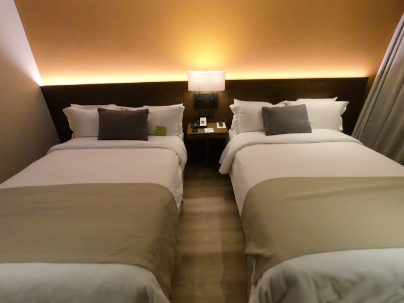 Camino Real Aeropuerto 部屋のベッド